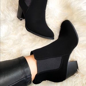 ▪️NEW▪️ Black Ankle booties